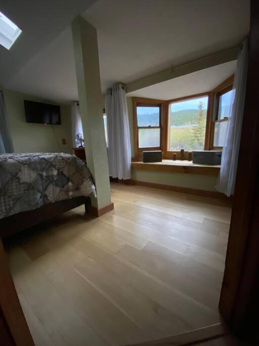 Thorpe On The Water. Creekside Nederland Cabin. Exteriér fotografie